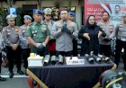 Cipta-Kondisi-Polisi-Bersama-TNI-Amankan-Ratusan-Ranmor-Diduga-Untuk-Bali-di-Kota-Malang