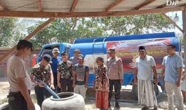 Peringati-HUT-Brimob-Ke-78,-Eks-Brimob-Nusantara-Polres-Sampang-Salurkan-30.000-Liter-Air-Bersih-Untuk-Masyarakat