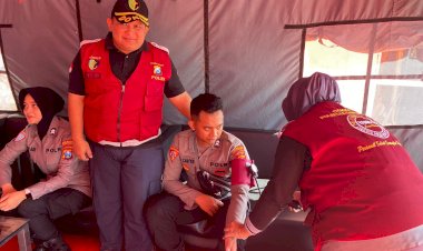 Pastikan-Personel-Pengamanan-WWF-Tetap-Prima,-Polresta-Banyuwangi-Siagakan-Tenaga-Medis