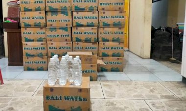 Polisi-Berhasil-Amankan-Ratusan-Botol-Miras-Jenis-Arak-di-Situbondo