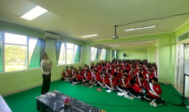 Program-Mahameru-Lantas,-Polres-Ponorogo-Edukasi-Pelajar-Tertib-Berlalulintas