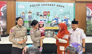 Polisi-Sahabat-Anak-Kenalkan-Pentingnya-Tertib-Lalu-Lintas