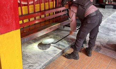 Jelang-Imlek-Polres-Tanjungperak-Sterilisasi-Sejumlah-Klenteng-di-Surabaya