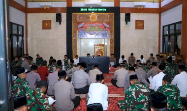 Sambut-HUT-Kemerdekaan-RI-ke-80-Polres-Ngawi-Gelar-Dzikir-dan-Doa-Bersama