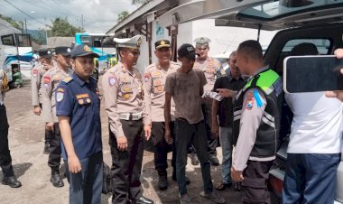Polres-Bondowoso-Periksa-Kesehatan-Sopir-Angkutan-Umum-di-Hari-Pertama-Ops-Keselamatan-Semeru